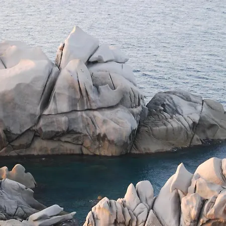 Moderno Szálloda Santa Teresa Gallura