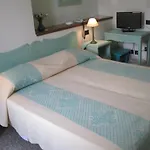 Ξενοδοχείο Moderno 3*
