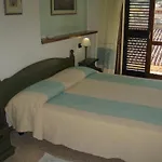 Ξενοδοχείο Moderno 3*