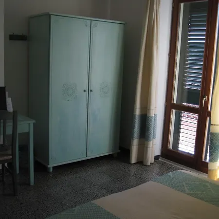 Moderno Hotel 3*